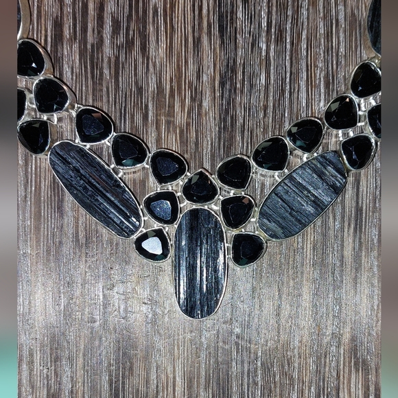 Huge Black Tourmaline & Black Onyx Statement Necklace - Picture 4 of 6